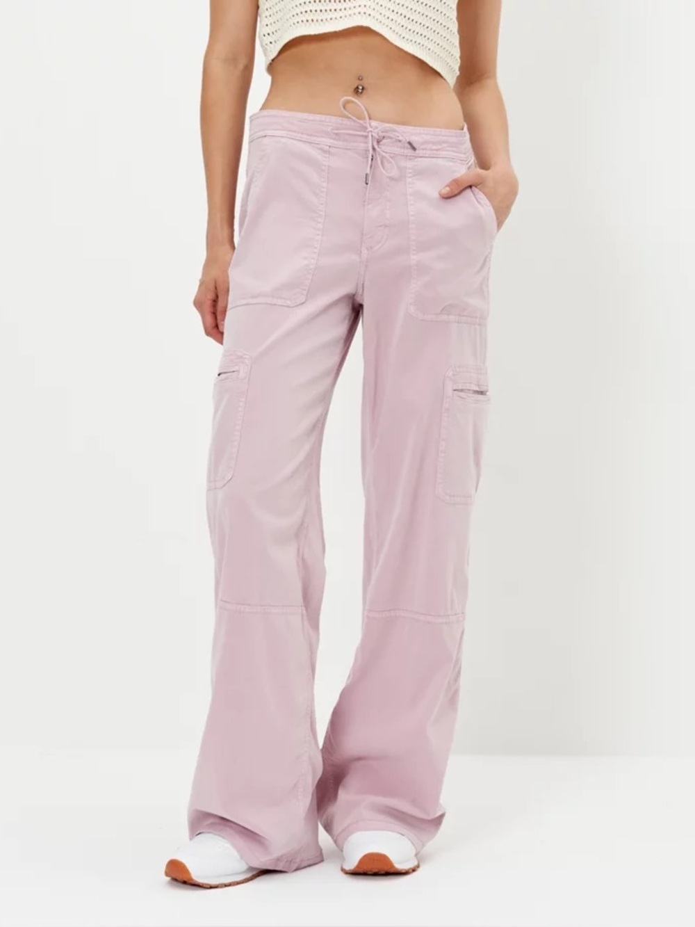 AE NWT Lilac Dreamy Drape Stretch High Waist Baggy Wide Leg Cargo Pants- Size 12 - Picture 1 of 6